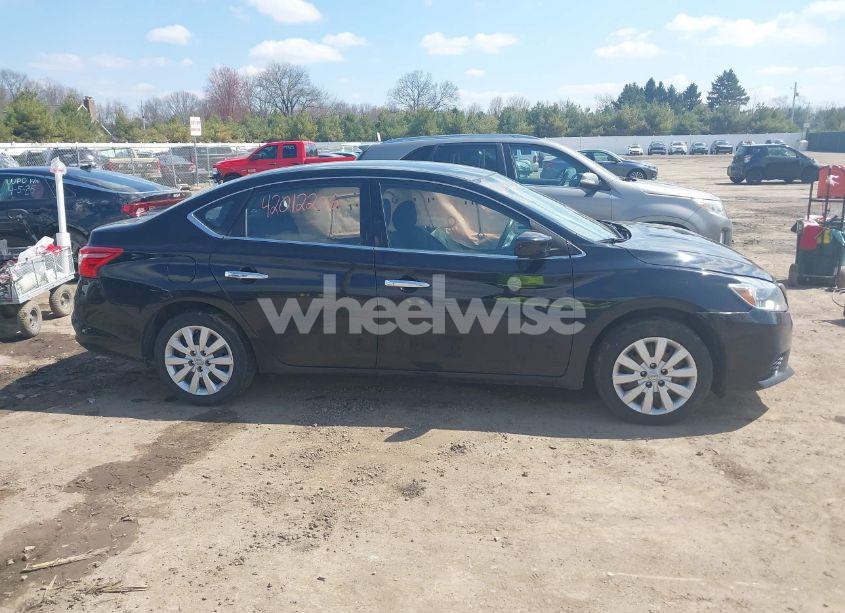 Photo 13 of 2018 Nissan Sentra S (VIN 3N1AB7AP0JY306399)