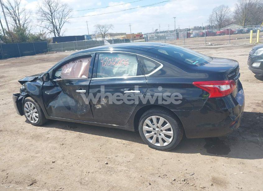 Photo 14 of 2018 Nissan Sentra S (VIN 3N1AB7AP0JY306399)