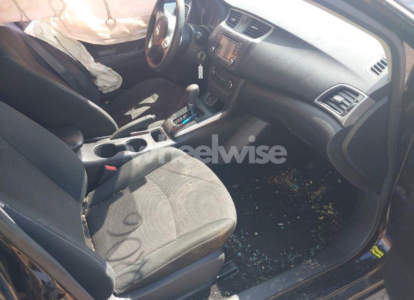 Photo 5 of 2018 Nissan Sentra S (VIN 3N1AB7AP0JY306399)