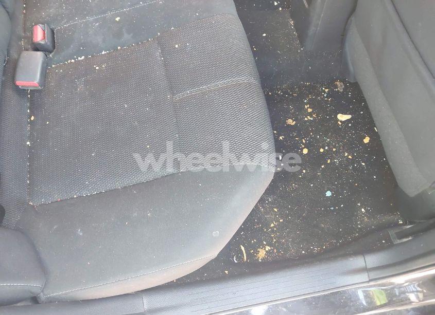 Photo 8 of 2018 Nissan Sentra S (VIN 3N1AB7AP0JY306399)