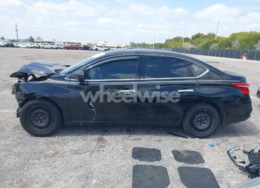 Photo 14 of 2018 Nissan Sentra S (VIN 3N1AB7AP0JY313529)