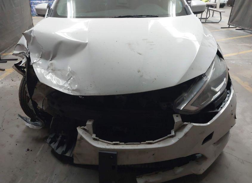 Photo 12 of 2018 Nissan Sentra SV (VIN 3N1AB7AP0JY320139)