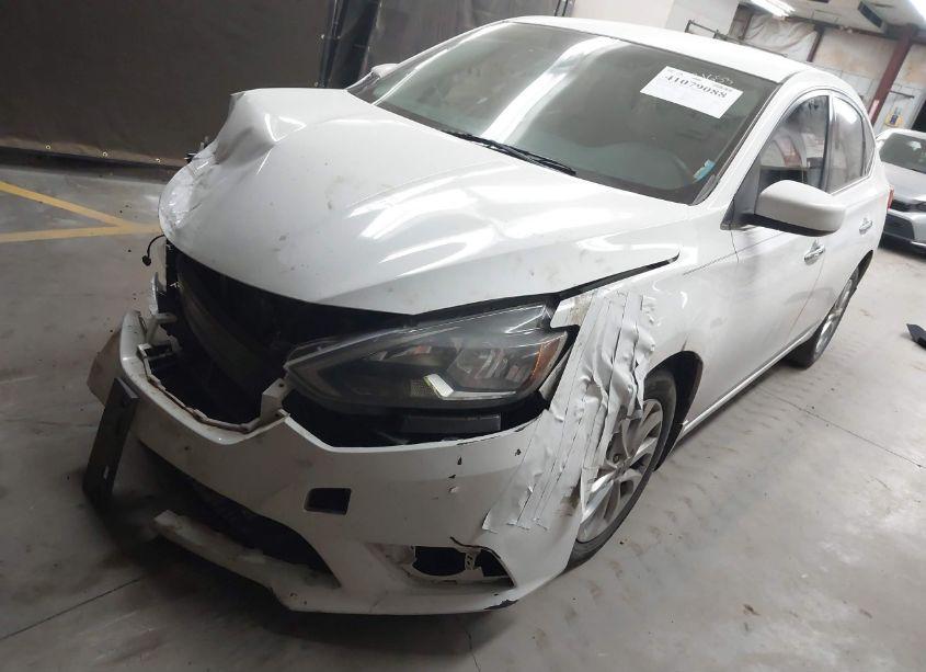 Photo 2 of 2018 Nissan Sentra SV (VIN 3N1AB7AP0JY320139)
