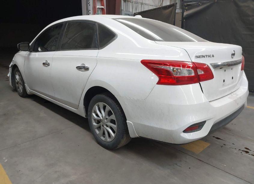 Photo 3 of 2018 Nissan Sentra SV (VIN 3N1AB7AP0JY320139)