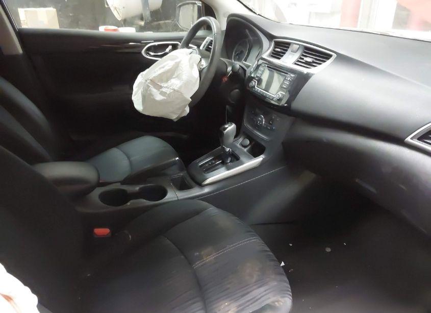 Photo 5 of 2018 Nissan Sentra SV (VIN 3N1AB7AP0JY320139)