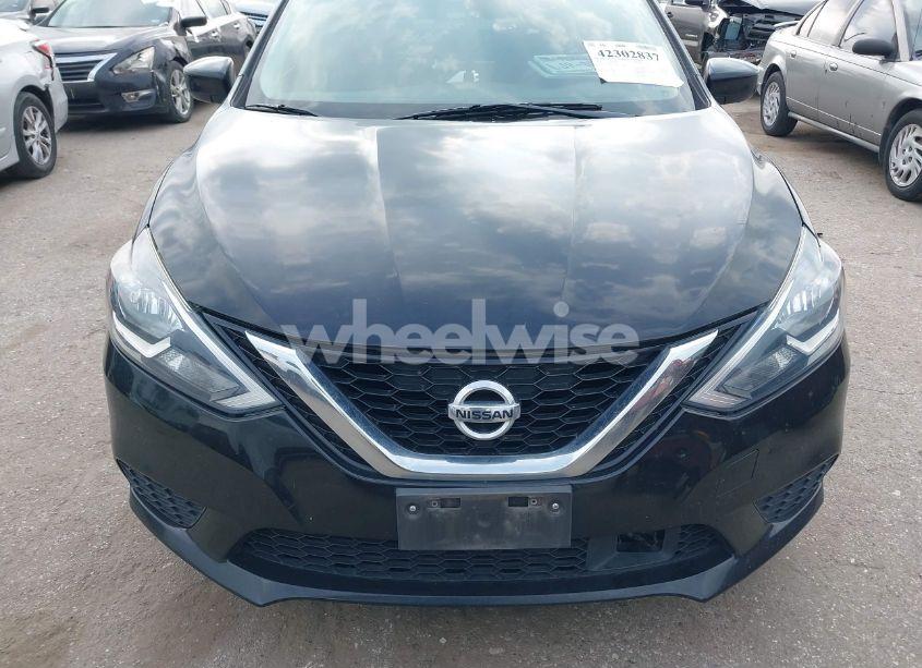 Photo 12 of 2018 Nissan Sentra S (VIN 3N1AB7AP0JY329617)
