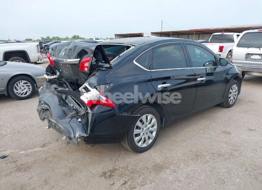 Photo 4 of 2018 Nissan Sentra S (VIN 3N1AB7AP0JY329617)