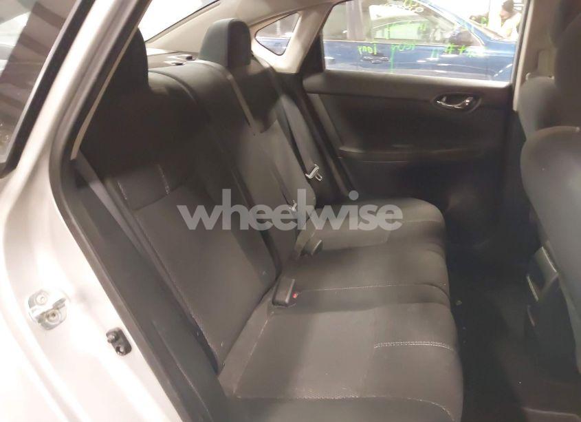 Photo 8 of 2018 Nissan Sentra S (VIN 3N1AB7AP0JY332825)