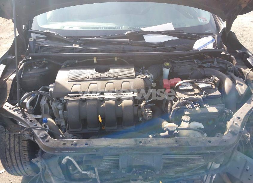 Photo 10 of 2018 Nissan Sentra SR (VIN 3N1AB7AP0JY344294)