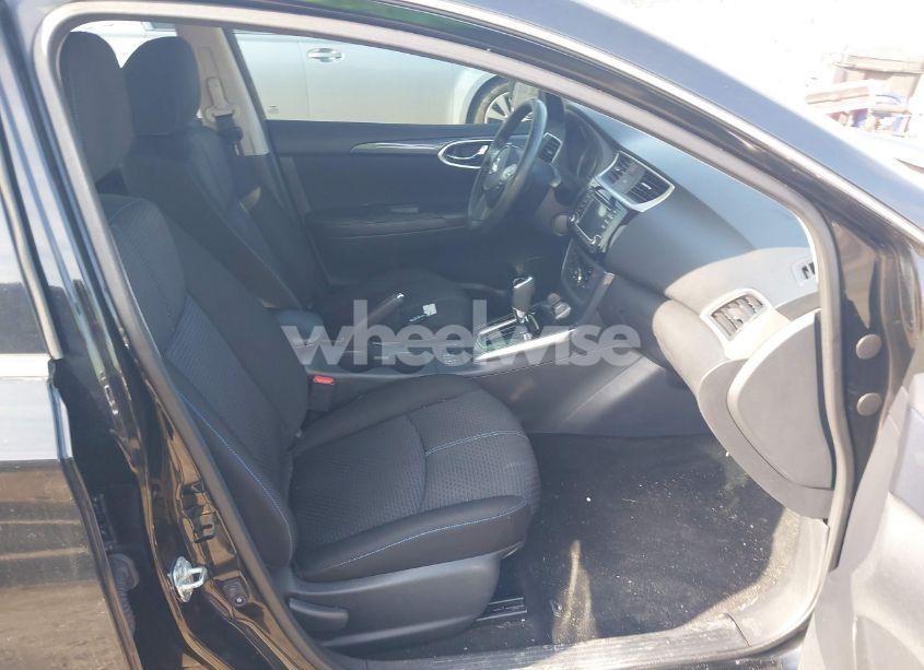 Photo 5 of 2018 Nissan Sentra SR (VIN 3N1AB7AP0JY344294)