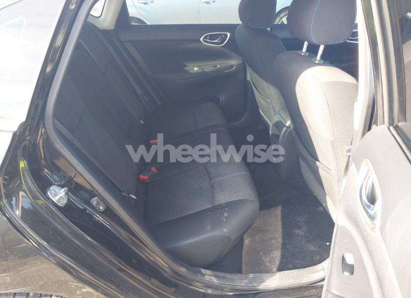Photo 8 of 2018 Nissan Sentra SR (VIN 3N1AB7AP0JY344294)