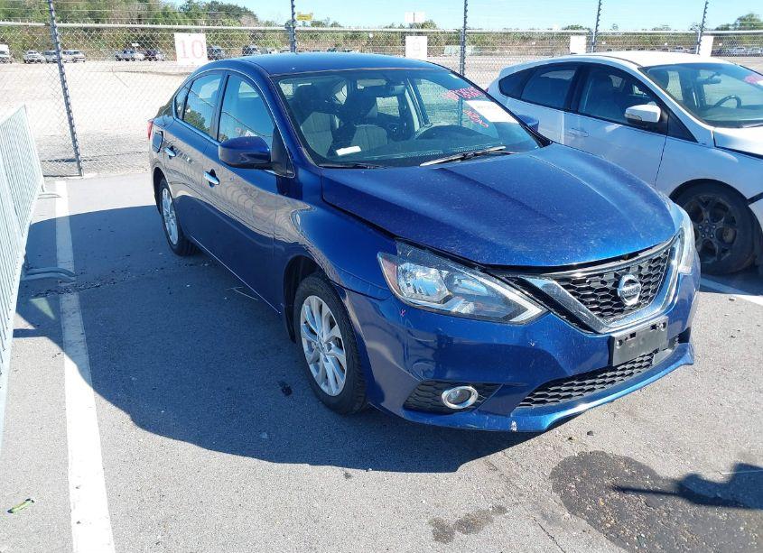 2018 Nissan Sentra SV (VIN 3N1AB7AP0JY344666) main photo