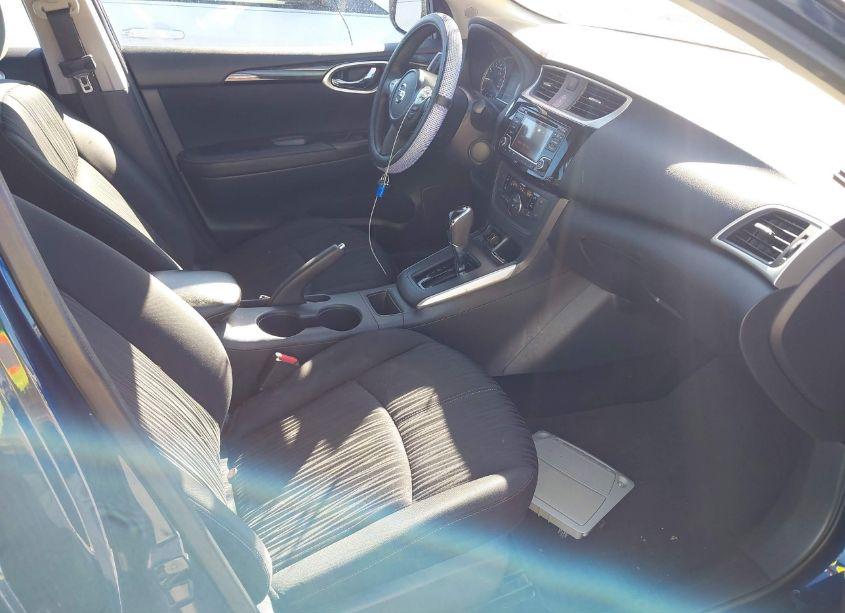 Photo 5 of 2018 Nissan Sentra SV (VIN 3N1AB7AP0JY344666)