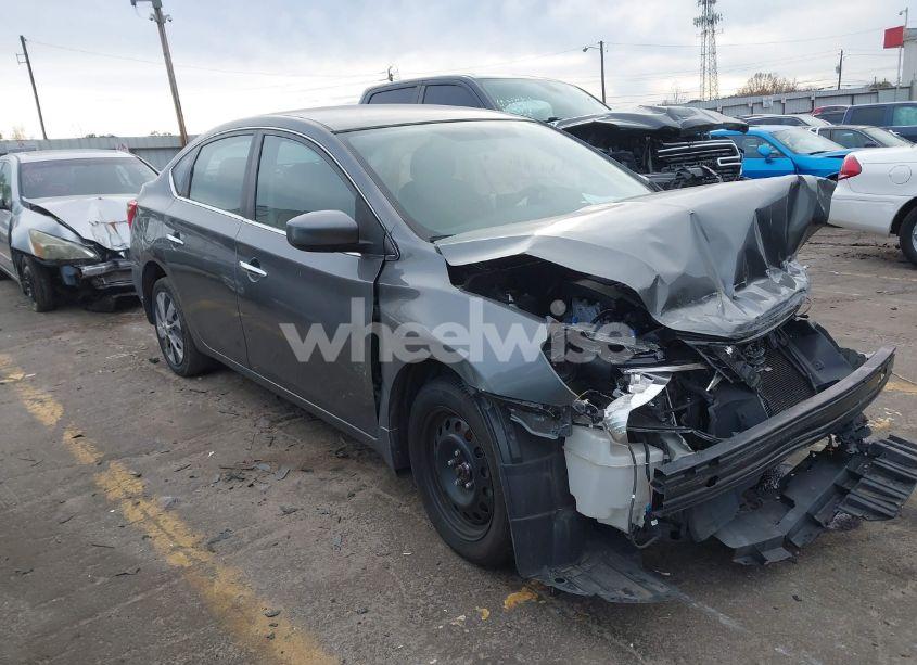 2018 Nissan Sentra S (VIN 3N1AB7AP0JY348670) main photo