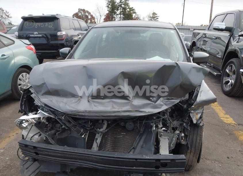 Photo 11 of 2018 Nissan Sentra S (VIN 3N1AB7AP0JY348670)