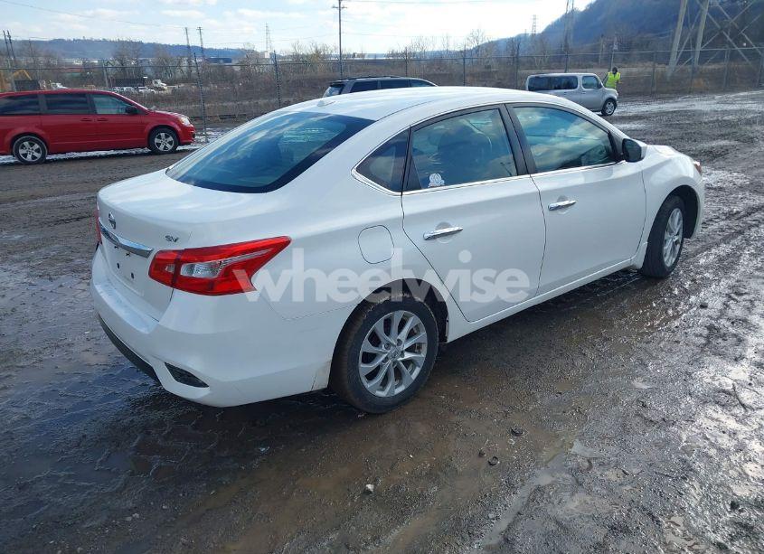 Photo 4 of 2019 Nissan Sentra SV (VIN 3N1AB7AP0KL608452)