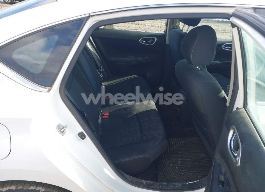 Photo 8 of 2019 Nissan Sentra SV (VIN 3N1AB7AP0KL608452)