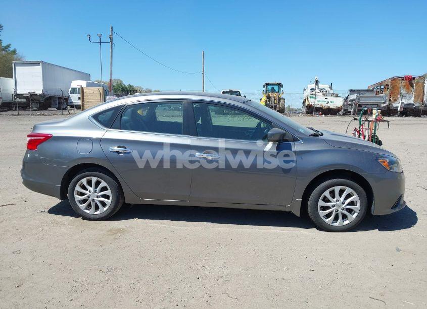 Photo 13 of 2019 Nissan Sentra SV (VIN 3N1AB7AP0KL609052)