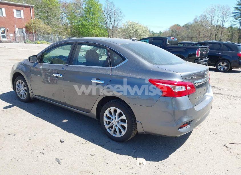 Photo 3 of 2019 Nissan Sentra SV (VIN 3N1AB7AP0KL609052)
