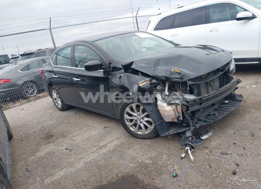 2019 Nissan Sentra SV (VIN 3N1AB7AP0KL626532) main photo