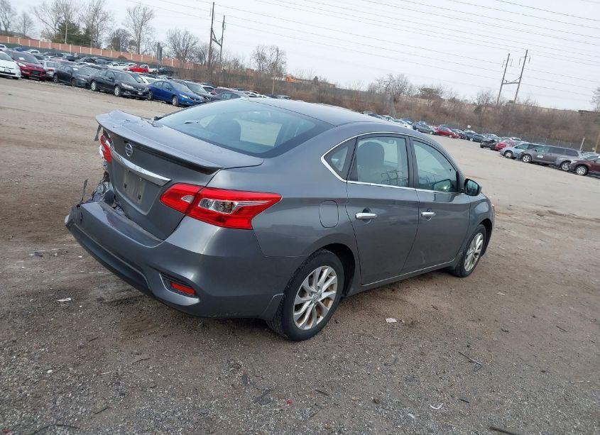 Photo 4 of 2019 Nissan Sentra S (VIN 3N1AB7AP0KY217384)
