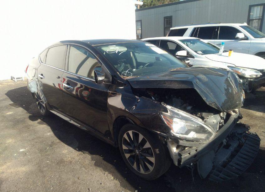 Photo 13 of 2019 Nissan Sentra SR (VIN 3N1AB7AP0KY220060)