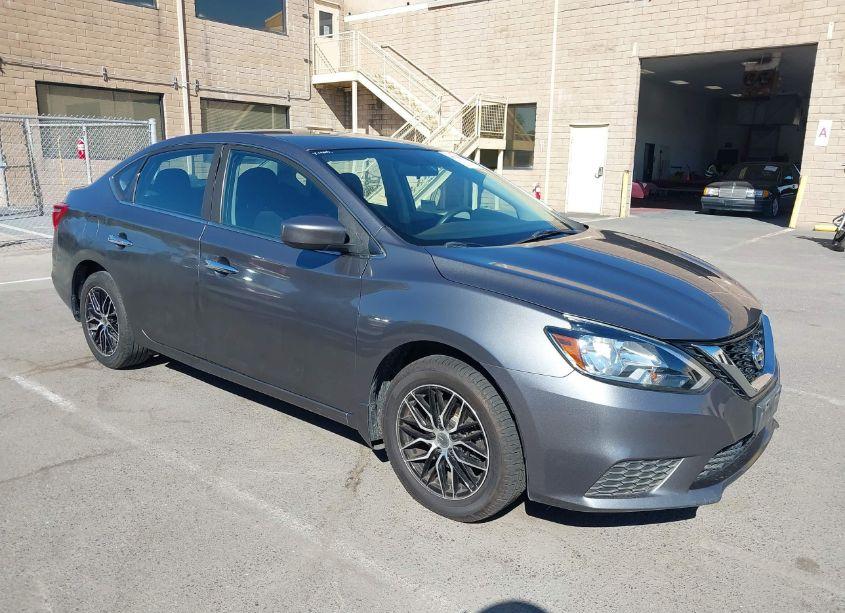 2019 Nissan Sentra S (VIN 3N1AB7AP0KY233178) main photo