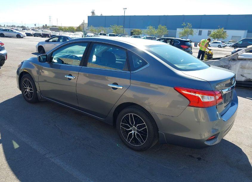 Photo 3 of 2019 Nissan Sentra S (VIN 3N1AB7AP0KY233178)