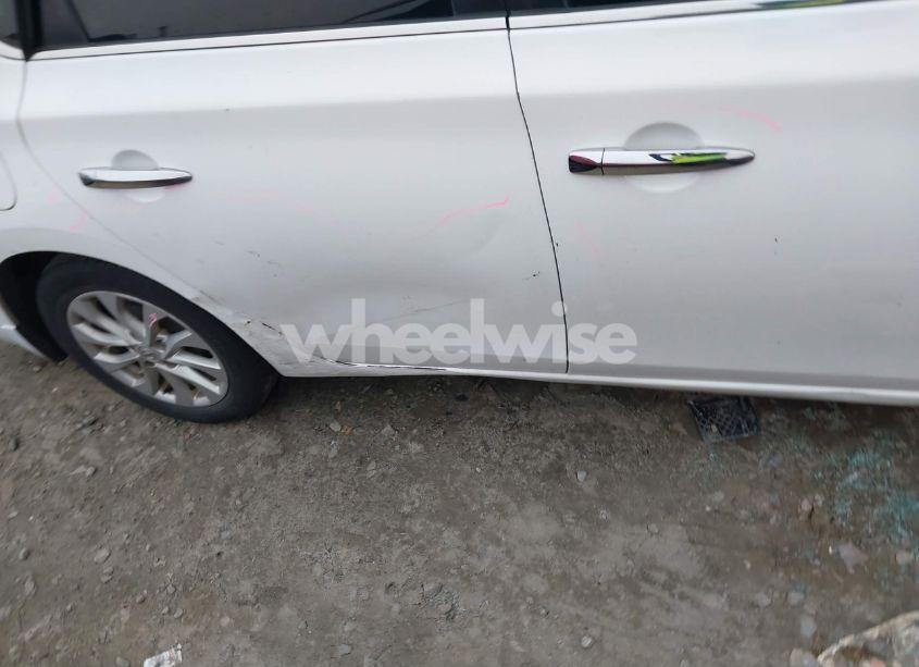 Photo 13 of 2019 Nissan Sentra S (VIN 3N1AB7AP0KY237487)