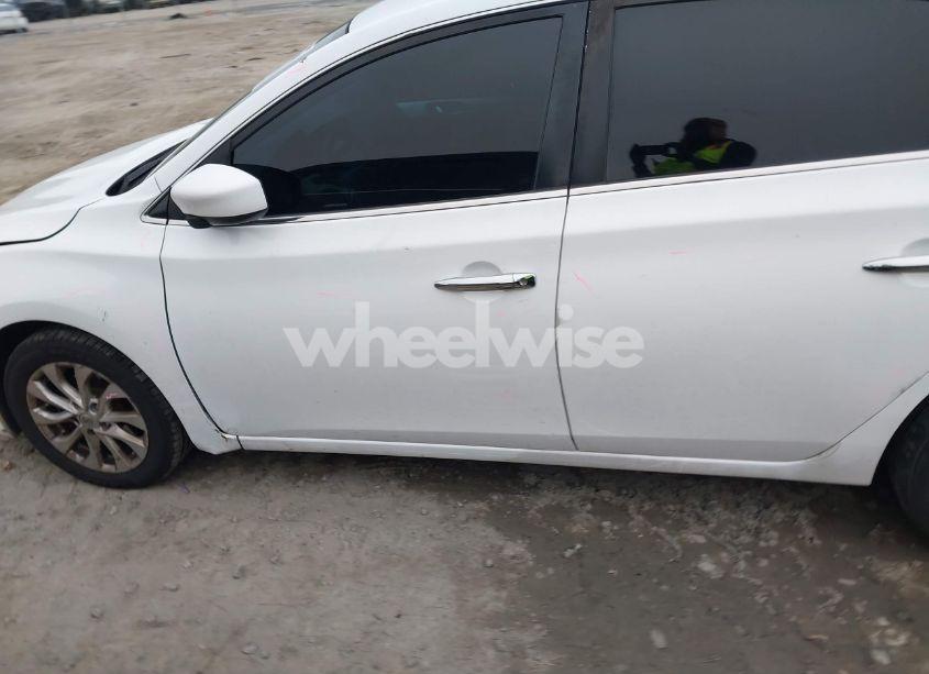 Photo 14 of 2019 Nissan Sentra S (VIN 3N1AB7AP0KY237487)