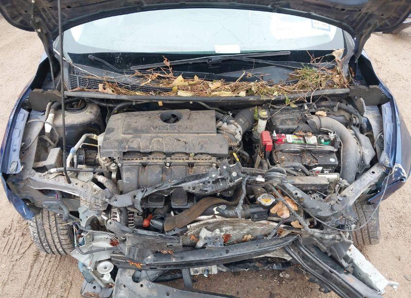 Photo 10 of 2019 Nissan Sentra S (VIN 3N1AB7AP0KY252376)