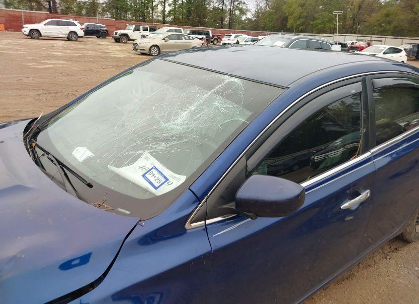 Photo 18 of 2019 Nissan Sentra S (VIN 3N1AB7AP0KY252376)