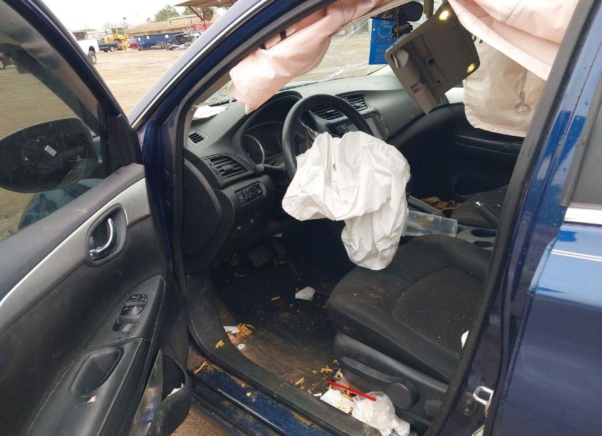 Photo 5 of 2019 Nissan Sentra S (VIN 3N1AB7AP0KY252376)