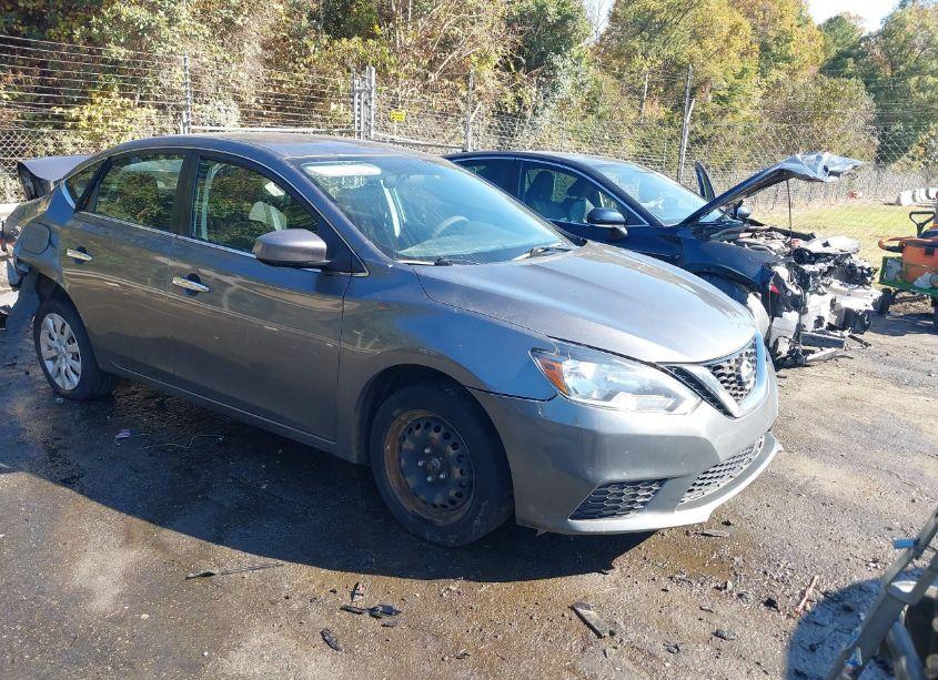2019 Nissan Sentra S (VIN 3N1AB7AP0KY262910) main photo