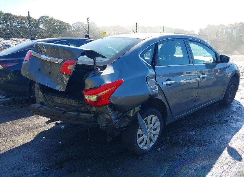 Photo 4 of 2019 Nissan Sentra S (VIN 3N1AB7AP0KY262910)