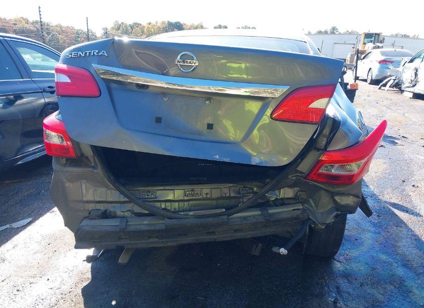 Photo 6 of 2019 Nissan Sentra S (VIN 3N1AB7AP0KY262910)