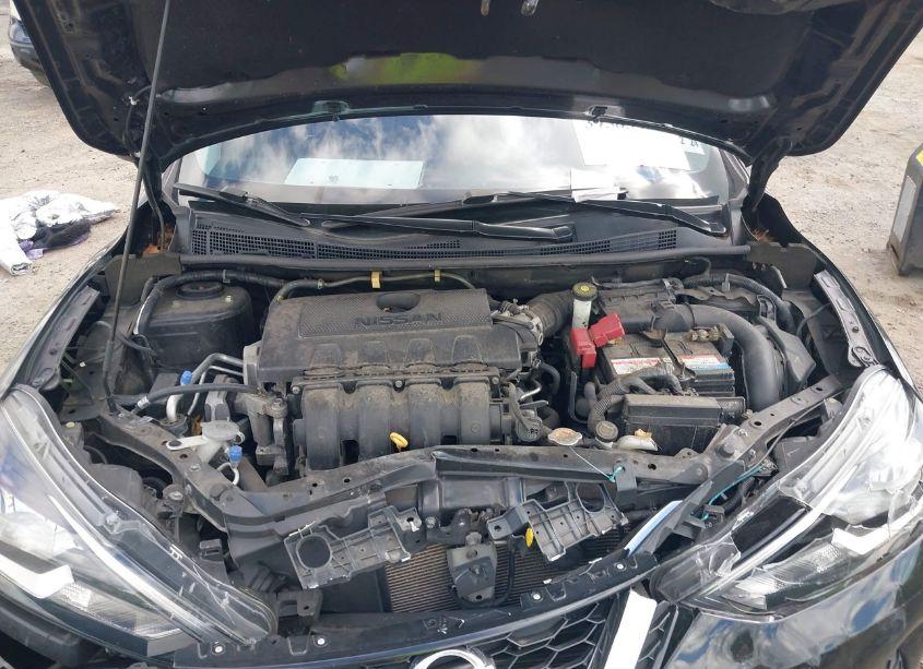 Photo 10 of 2019 Nissan Sentra SV (VIN 3N1AB7AP0KY272174)