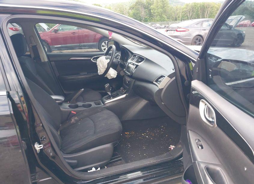 Photo 5 of 2019 Nissan Sentra SV (VIN 3N1AB7AP0KY272174)