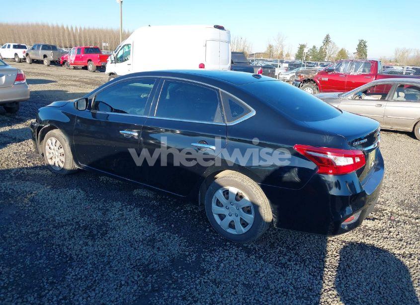 Photo 3 of 2019 Nissan Sentra SV (VIN 3N1AB7AP0KY275852)