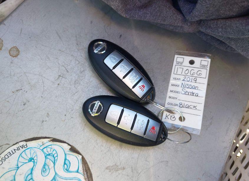 Photo 11 of 2019 Nissan Sentra SR (VIN 3N1AB7AP0KY276077)