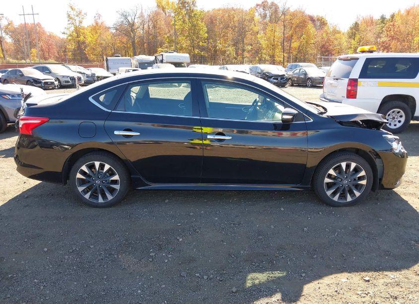 Photo 13 of 2019 Nissan Sentra SR (VIN 3N1AB7AP0KY276077)