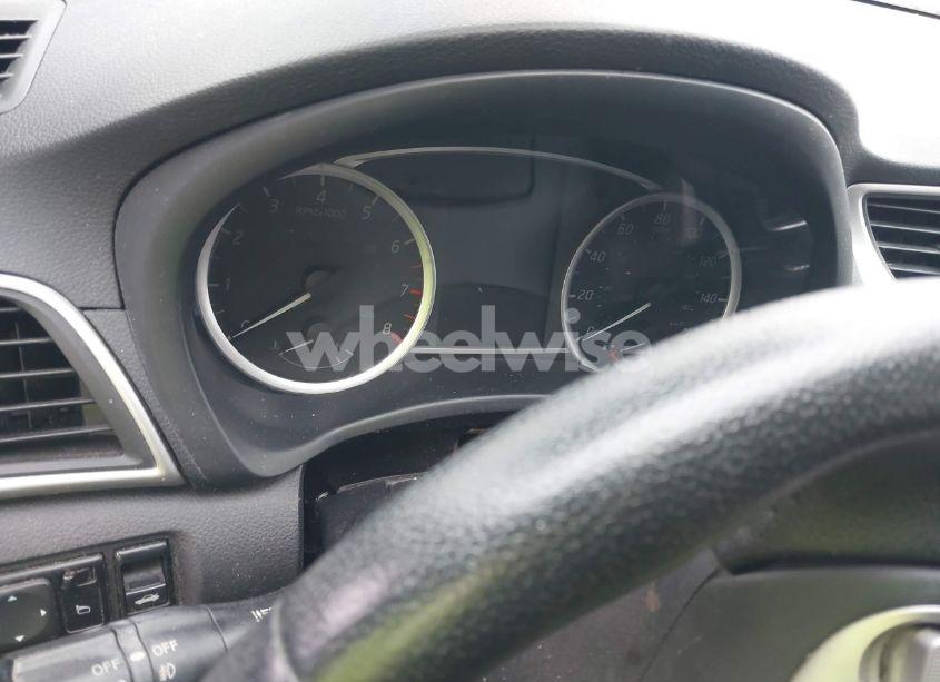 Photo 7 of 2019 Nissan Sentra SR (VIN 3N1AB7AP0KY279738)