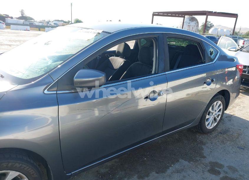 Photo 14 of 2019 Nissan Sentra SV (VIN 3N1AB7AP0KY283319)