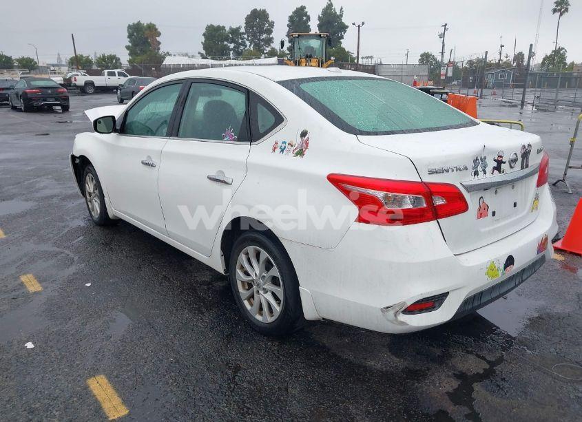 Photo 3 of 2019 Nissan Sentra SV (VIN 3N1AB7AP0KY291615)
