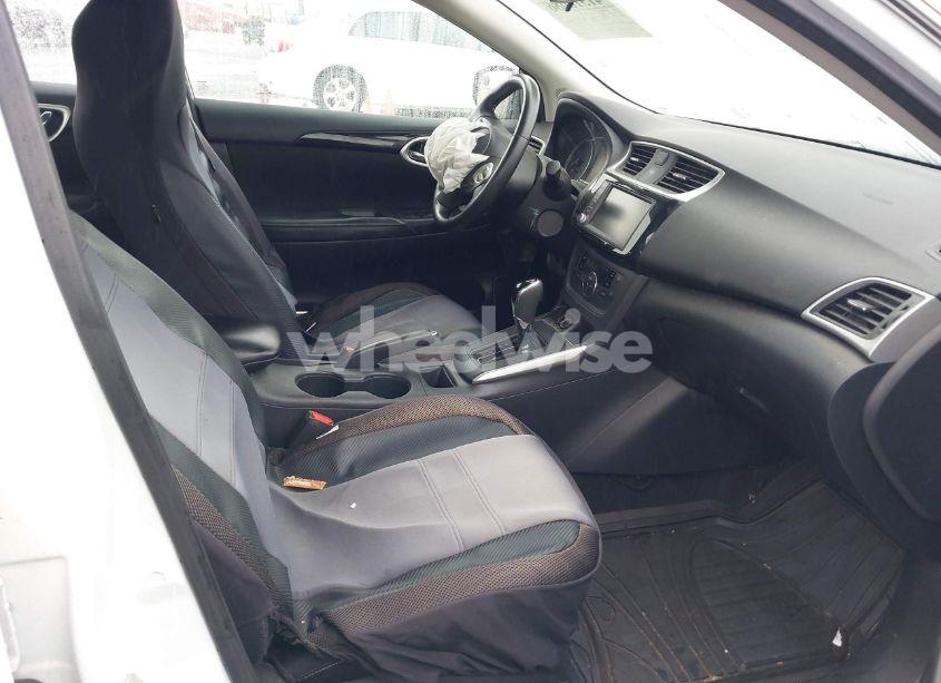 Photo 5 of 2019 Nissan Sentra SV (VIN 3N1AB7AP0KY291615)