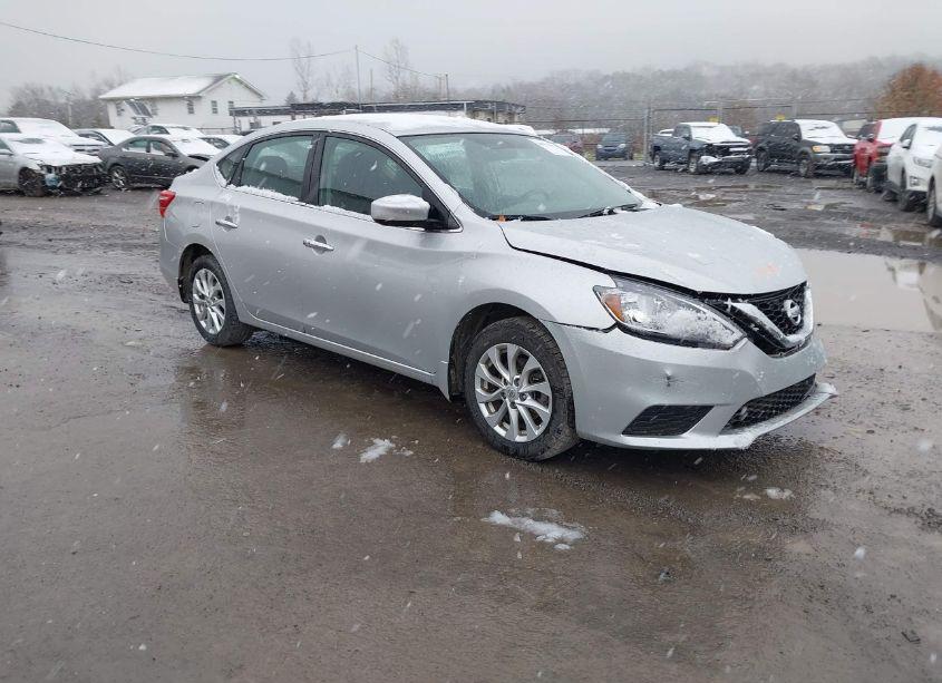 2019 Nissan Sentra SV (VIN 3N1AB7AP0KY300944) main photo