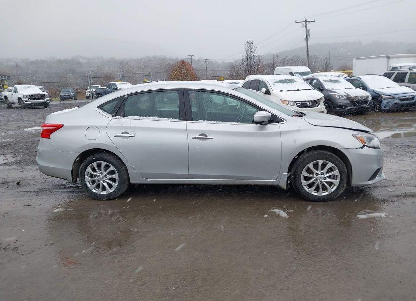 Photo 13 of 2019 Nissan Sentra SV (VIN 3N1AB7AP0KY300944)