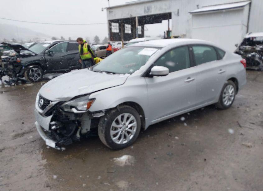 Photo 2 of 2019 Nissan Sentra SV (VIN 3N1AB7AP0KY300944)