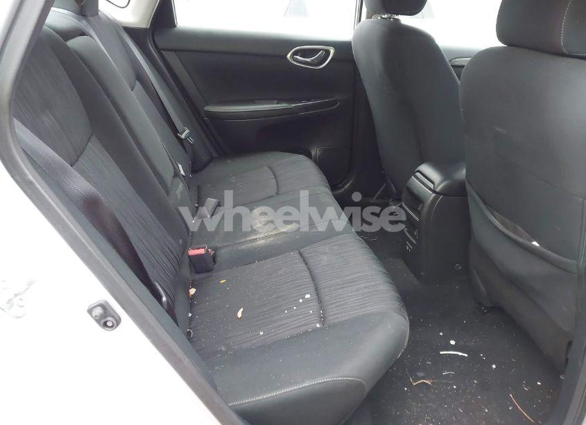 Photo 8 of 2019 Nissan Sentra SV (VIN 3N1AB7AP0KY304511)