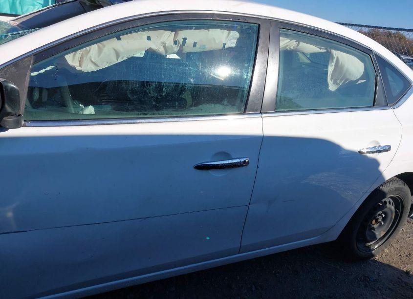 Photo 15 of 2019 Nissan Sentra S (VIN 3N1AB7AP0KY309806)